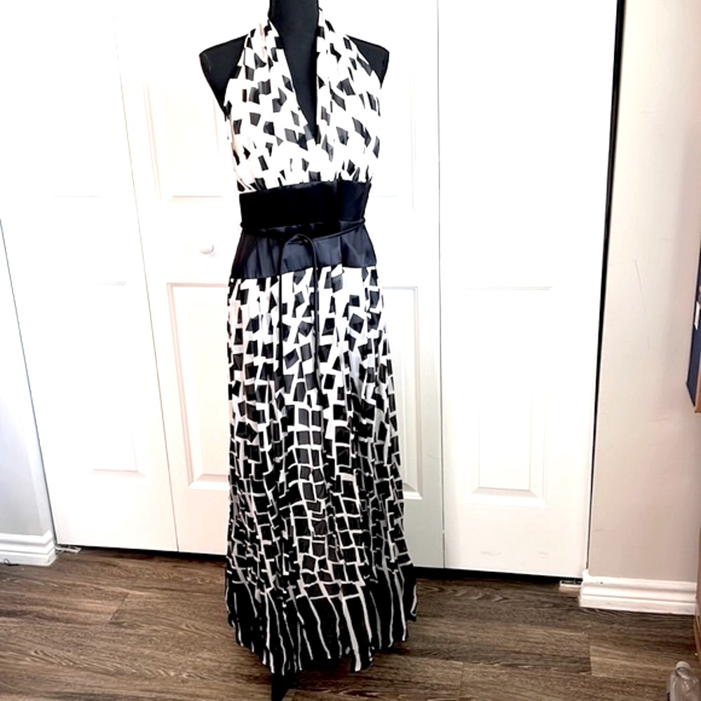 TADASHI 12 Black/White